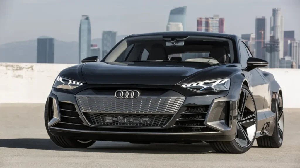 Audi e-tron 2025