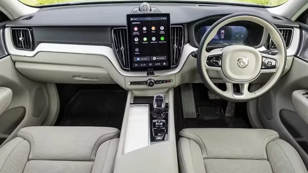 Volvo XC60 2025 Interior